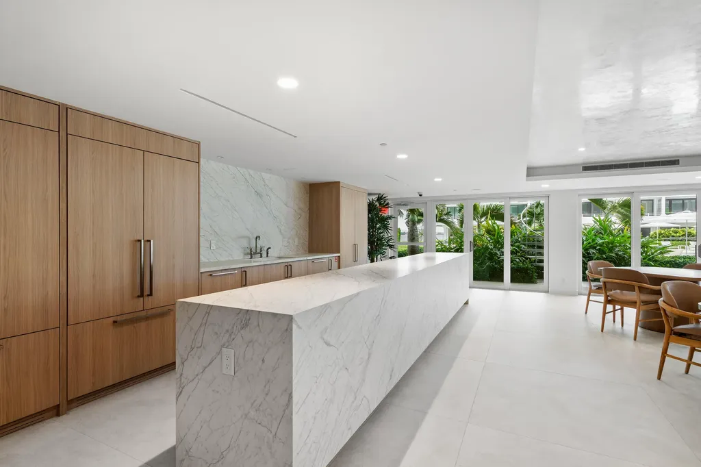 2784 S Ocean Boulevard Palm Beach FL 33480