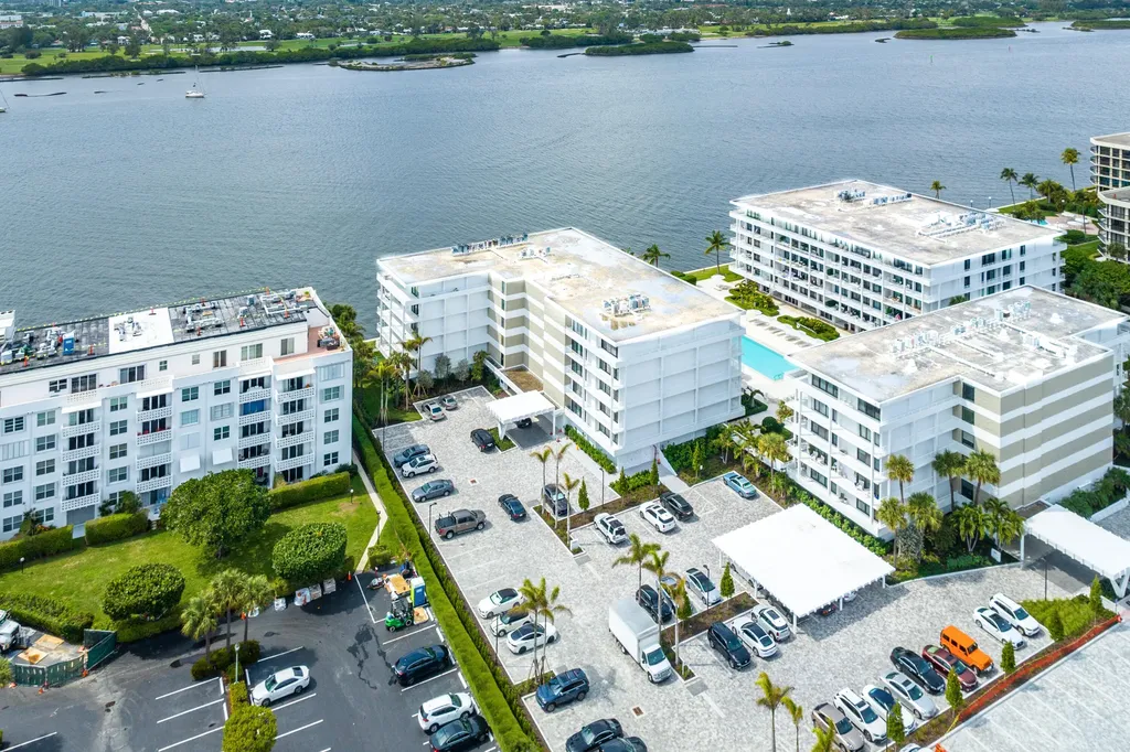 2784 S Ocean Boulevard Palm Beach FL 33480