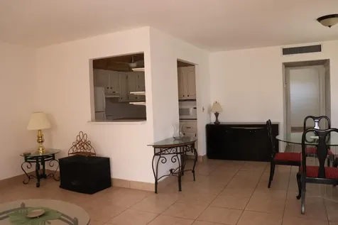 39 Valencia Delray Beach FL 33446
