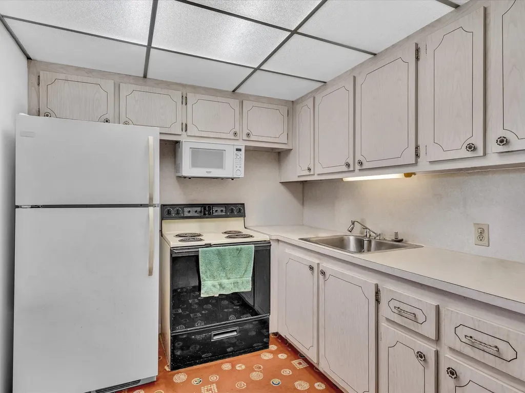 289 Fanshaw Boca Raton FL 33434