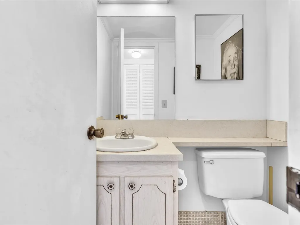 289 Fanshaw Boca Raton FL 33434