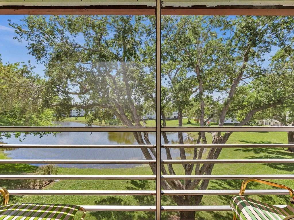 289 Fanshaw Boca Raton FL 33434