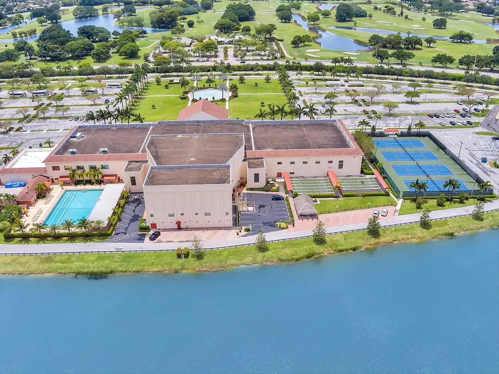 289 Fanshaw Boca Raton FL 33434