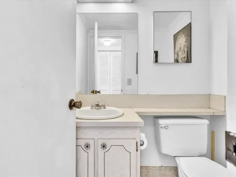 289 Fanshaw Boca Raton FL 33434