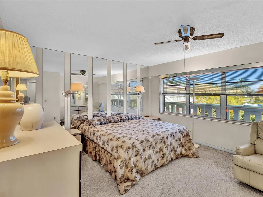 288 Fanshaw Boca Raton FL 33434