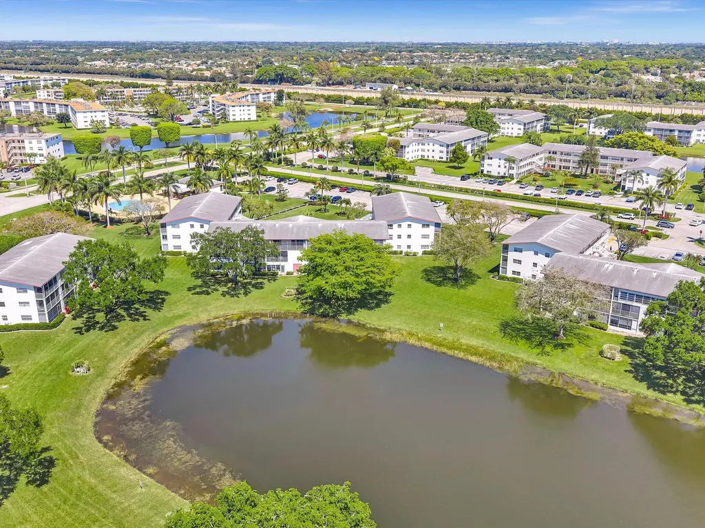 288 Fanshaw Boca Raton FL 33434