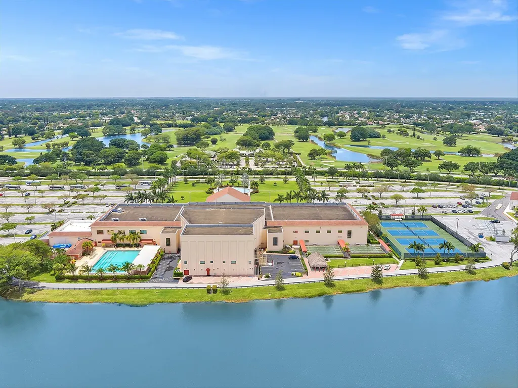 288 Fanshaw Boca Raton FL 33434