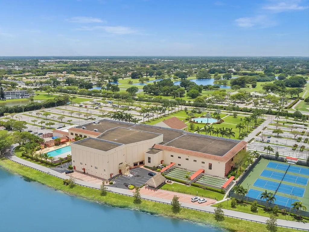 288 Fanshaw Boca Raton FL 33434