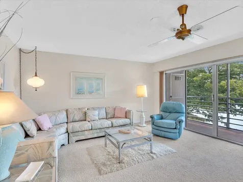 288 Fanshaw Boca Raton FL 33434