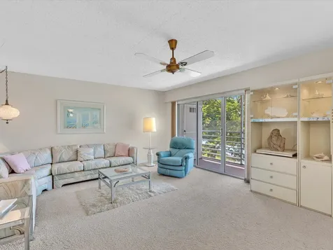 288 Fanshaw Boca Raton FL 33434