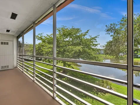 288 Fanshaw Boca Raton FL 33434