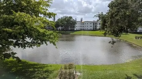 288 Fanshaw Boca Raton FL 33434