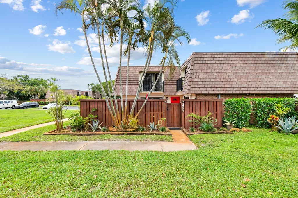 2774 SW 15th Street Deerfield Beach FL 33442
