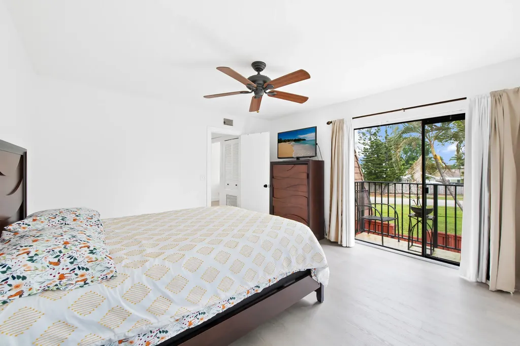 2774 SW 15th Street Deerfield Beach FL 33442