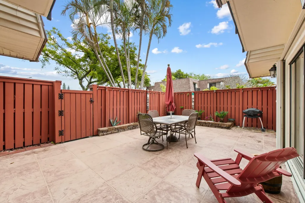 2774 SW 15th Street Deerfield Beach FL 33442
