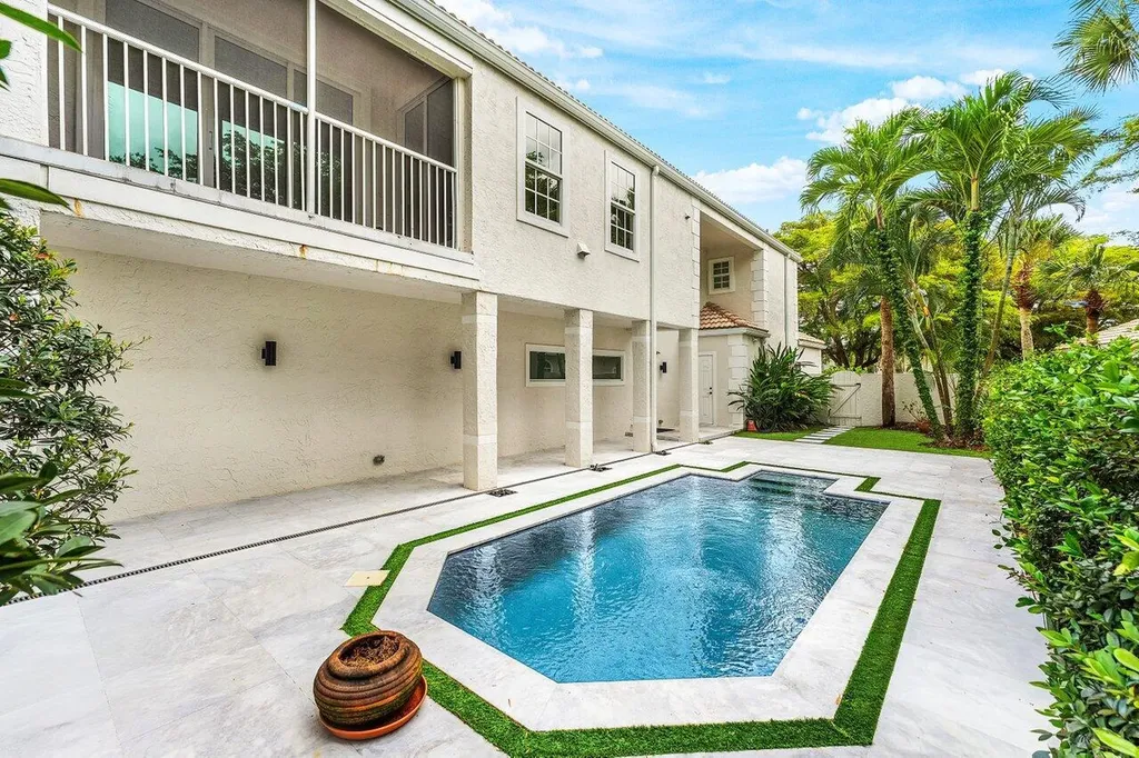 11847 Pebblewood Drive Wellington FL 33414