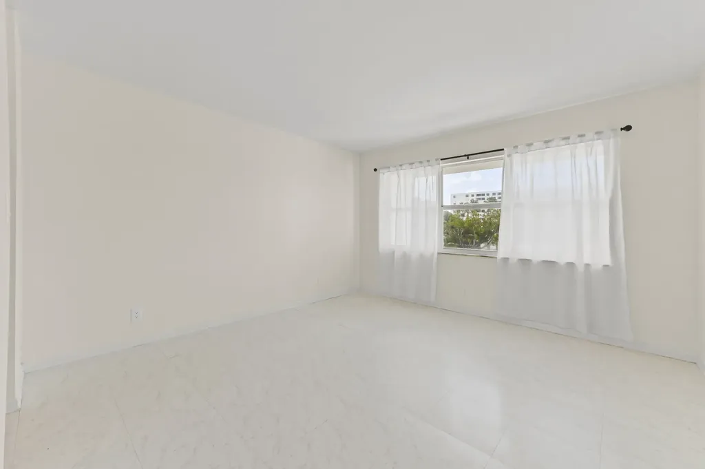1630 N Ocean Boulevard Pompano Beach FL 33062