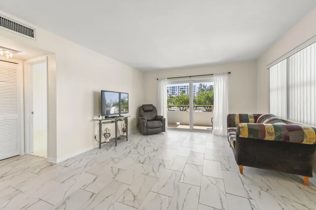 1630 N Ocean Boulevard Pompano Beach FL 33062