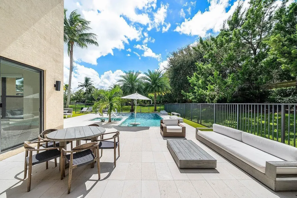 16491 Gateway Bridge Drive Delray Beach FL 33446