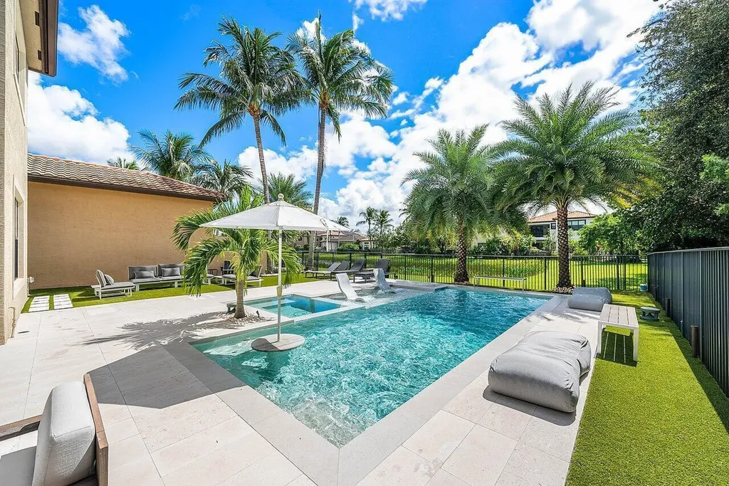 16491 Gateway Bridge Drive Delray Beach FL 33446