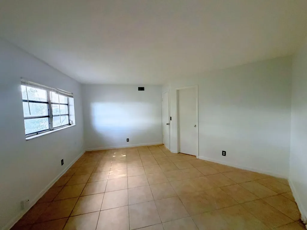 519 W Kalmia Drive West Palm Beach FL 33403