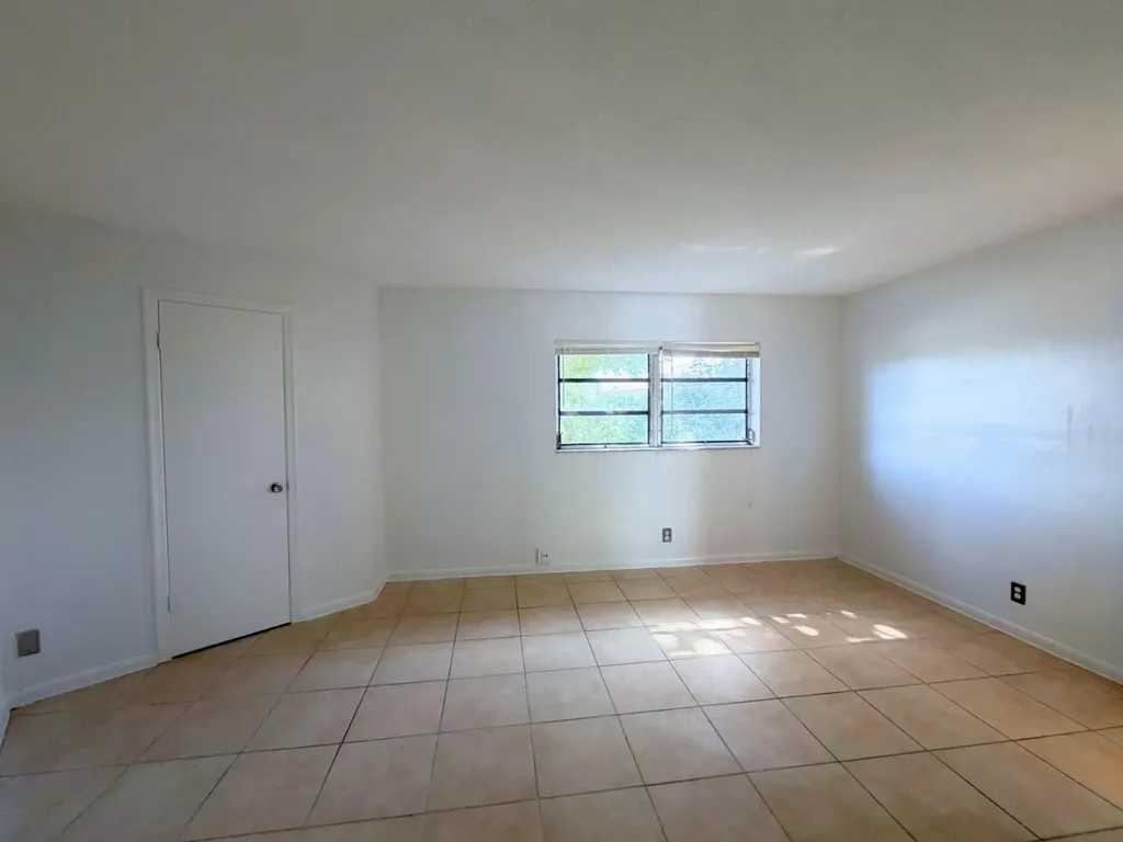 519 W Kalmia Drive West Palm Beach FL 33403