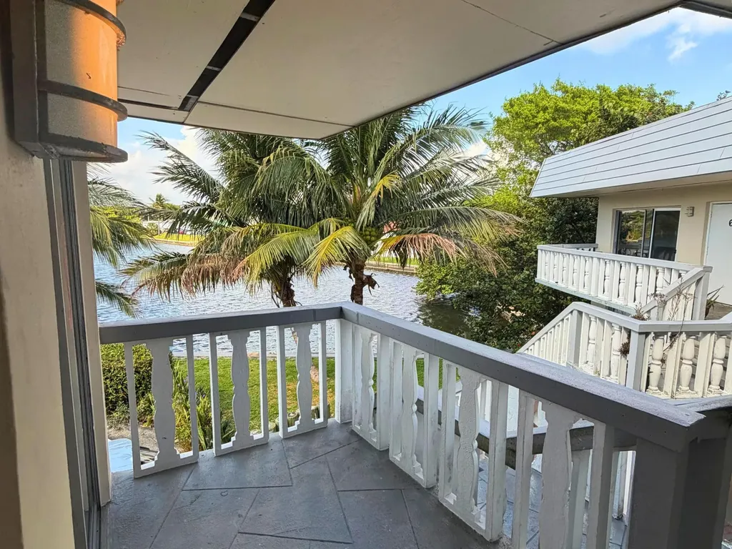 519 W Kalmia Drive West Palm Beach FL 33403