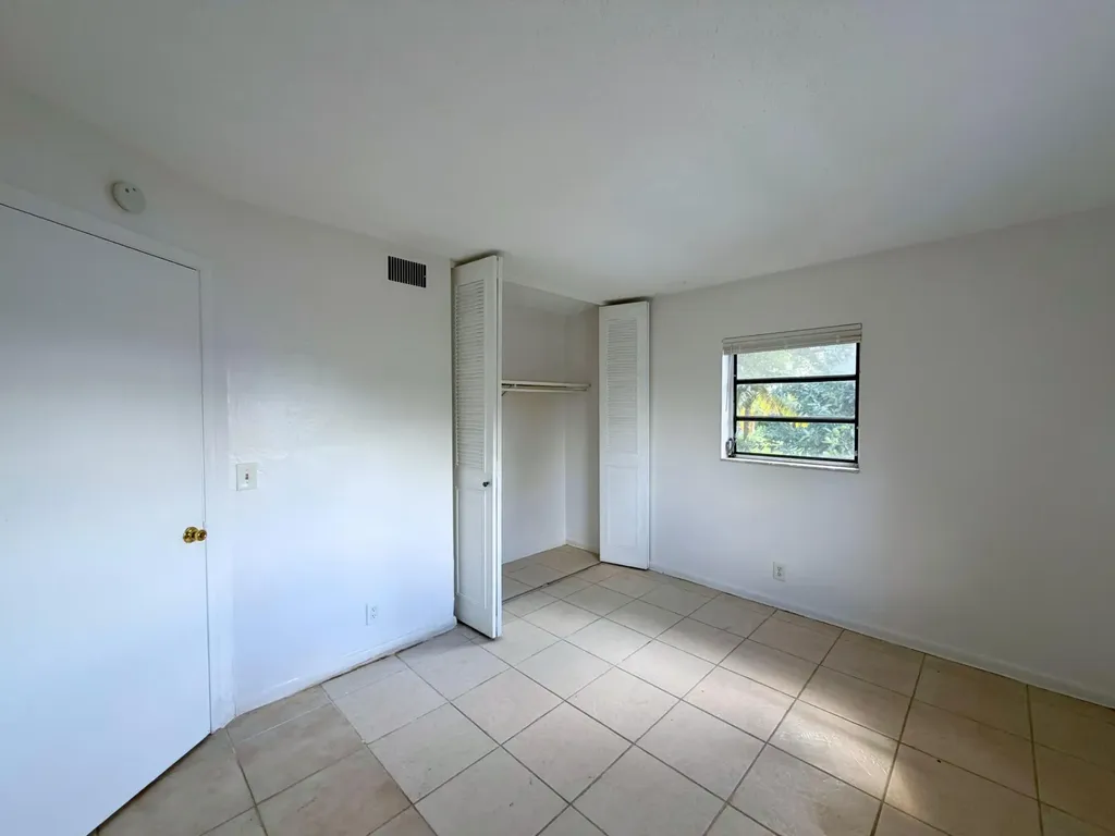 519 W Kalmia Drive West Palm Beach FL 33403