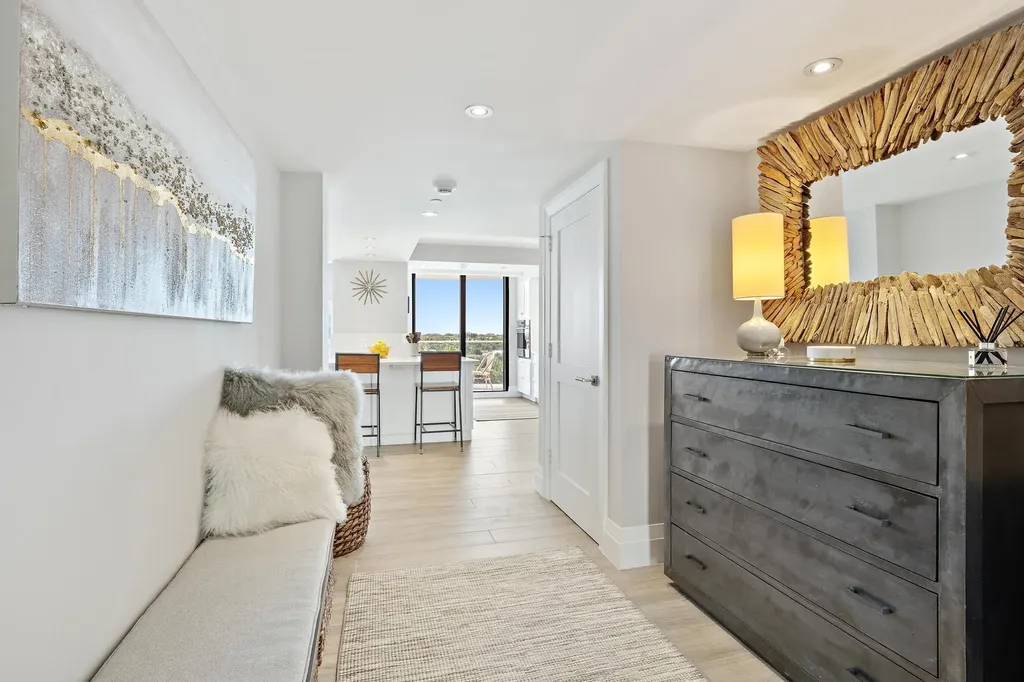 100 Beach Road Jupiter FL 33469