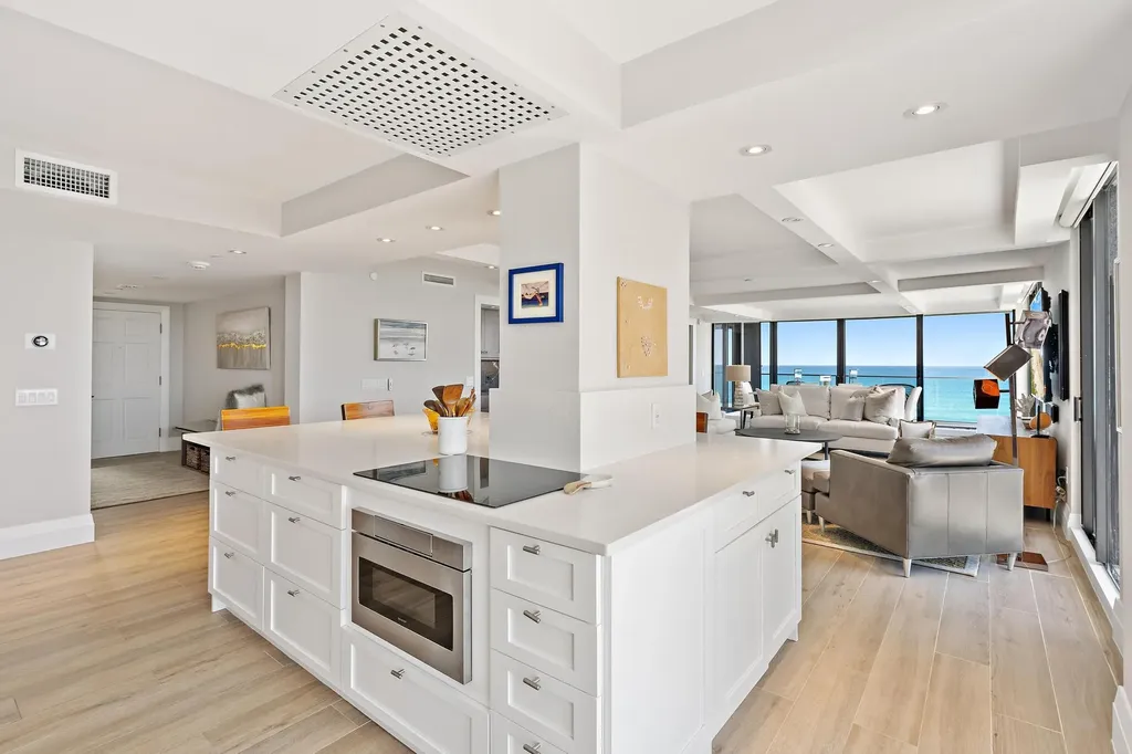 100 Beach Road Jupiter FL 33469