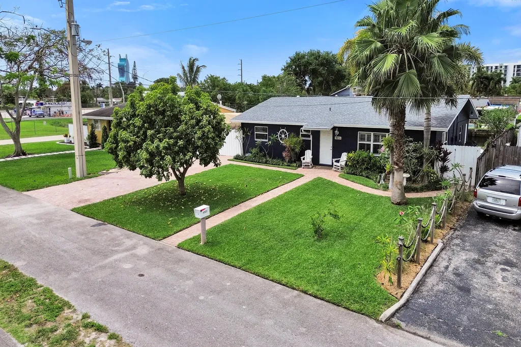 4681 SW 42nd Avenue Fort Lauderdale FL 33314