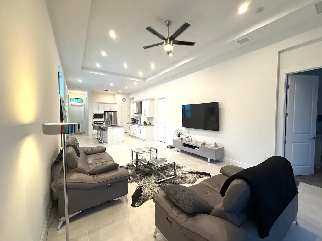 187 SE Via Sangro Port St Lucie FL 34952