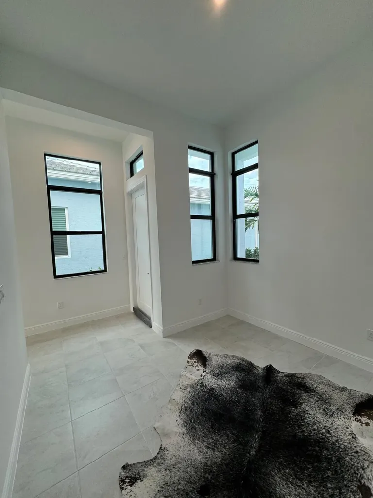 187 SE Via Sangro Port St Lucie FL 34952