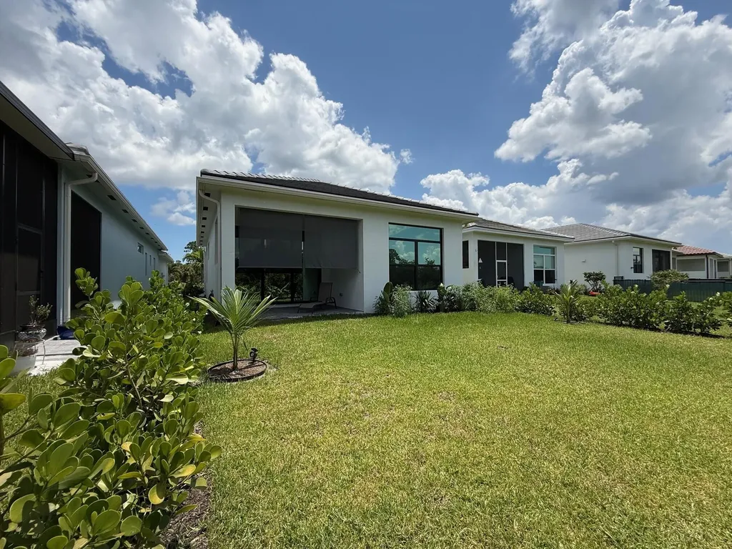 187 SE Via Sangro Port St Lucie FL 34952