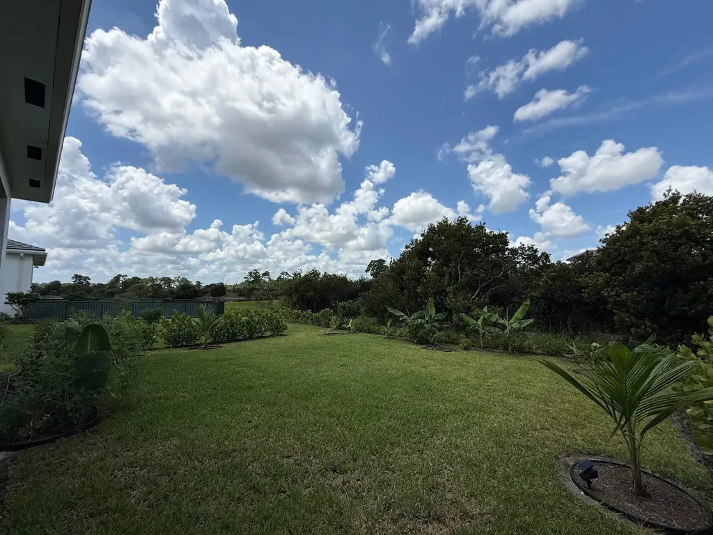 187 SE Via Sangro Port St Lucie FL 34952