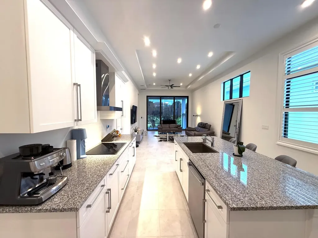 187 SE Via Sangro Port St Lucie FL 34952