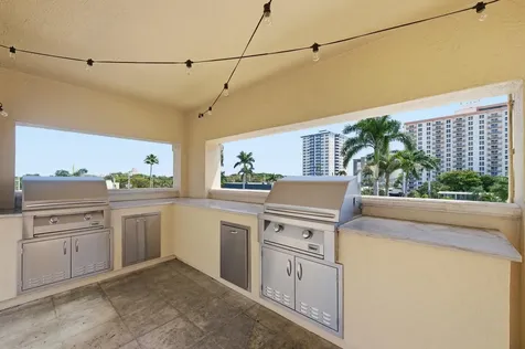 2845 NE 9th Street Fort Lauderdale FL 33304
