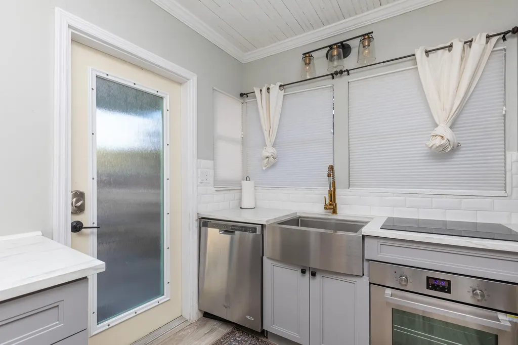 232 SW 12th Avenue Fort Lauderdale FL 33315