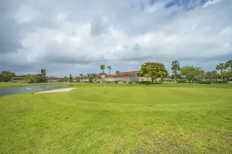 66 Woodland Drive Vero Beach FL 32962