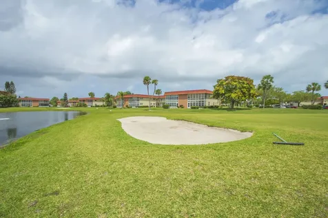 66 Woodland Drive Vero Beach FL 32962