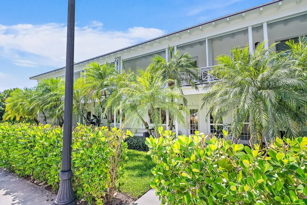 220 Atlantic Avenue Palm Beach FL 33480