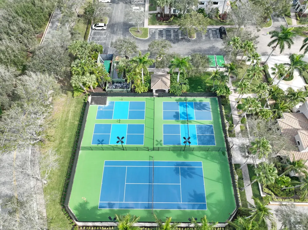 2916 Tuscany Court Palm Beach Gardens FL 33410
