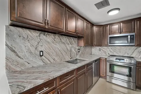 2601 Red Hibiscus Boulevard Delray Beach FL 33445
