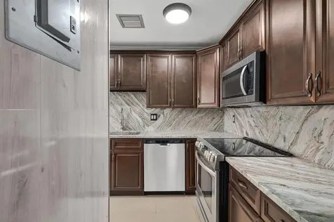 2601 Red Hibiscus Boulevard Delray Beach FL 33445