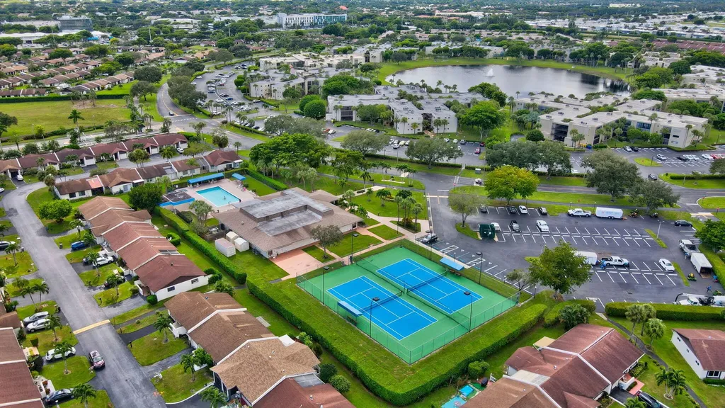 5100 Las Verdes Circle Delray Beach FL 33484