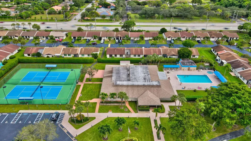 5100 Las Verdes Circle Delray Beach FL 33484