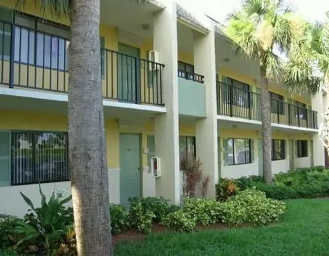 1205 Meadows Circle Boynton Beach FL 33436