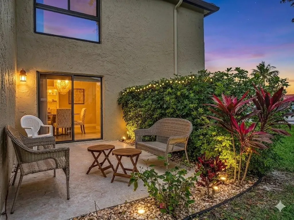 8410 Casa Del Lago Boca Raton FL 33433