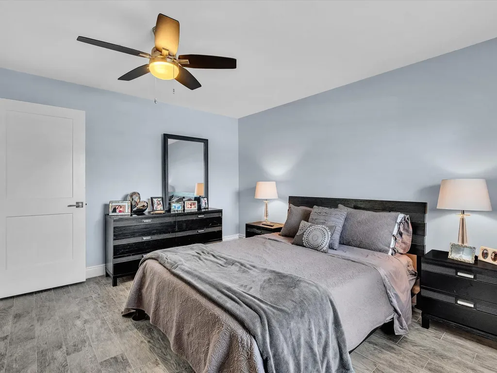 8410 Casa Del Lago Boca Raton FL 33433