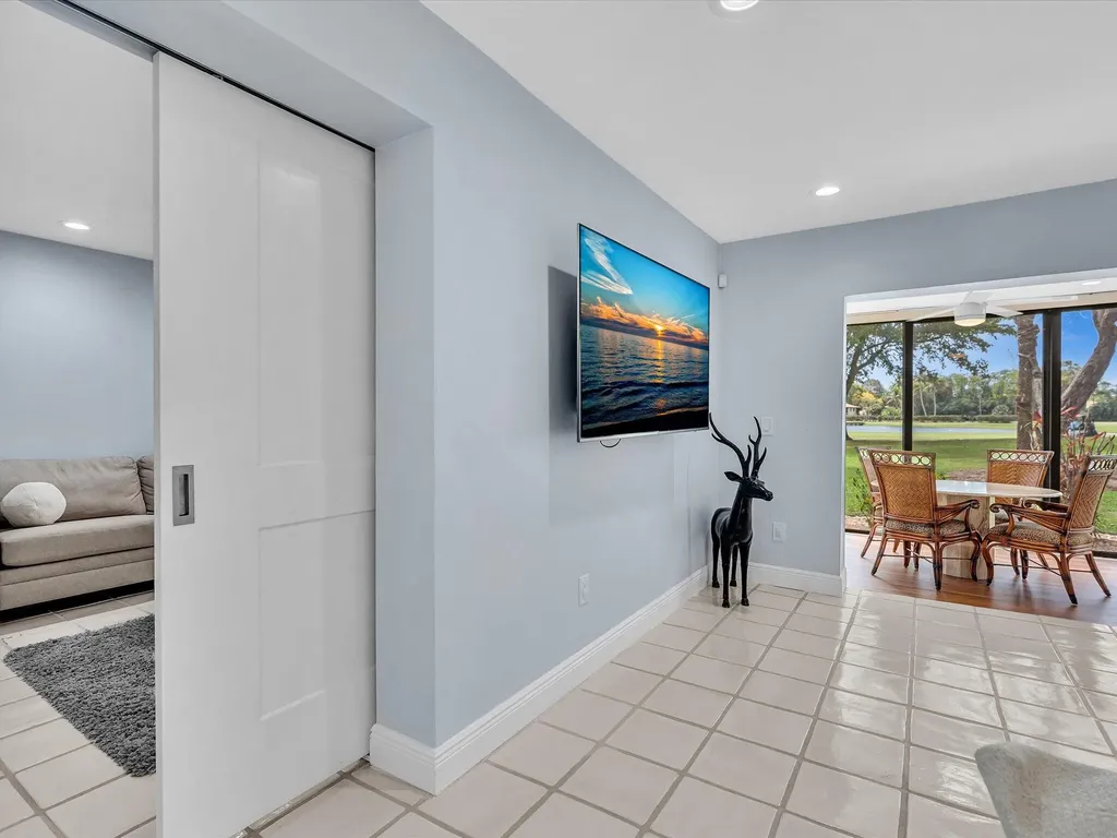 8410 Casa Del Lago Boca Raton FL 33433